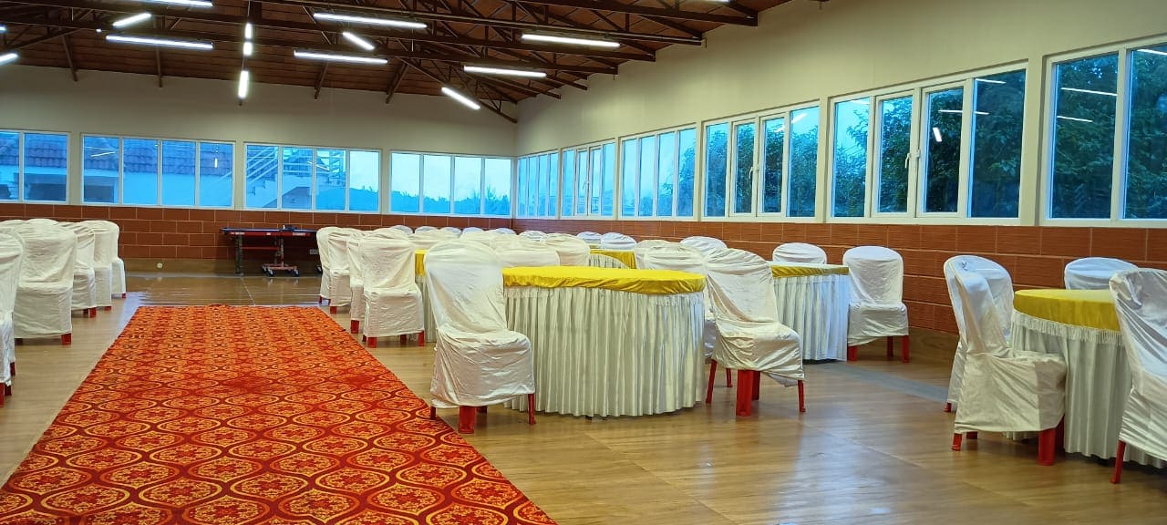 Elegant banquet hall arranged for weddings, parties and special celebrations